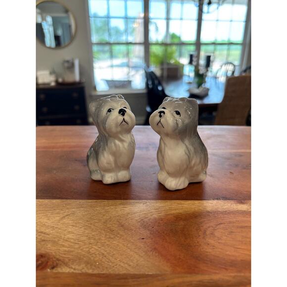Vintage Ceramic set of Terrier dogs salt and pepper shakers collectible - Picture 3 of 5